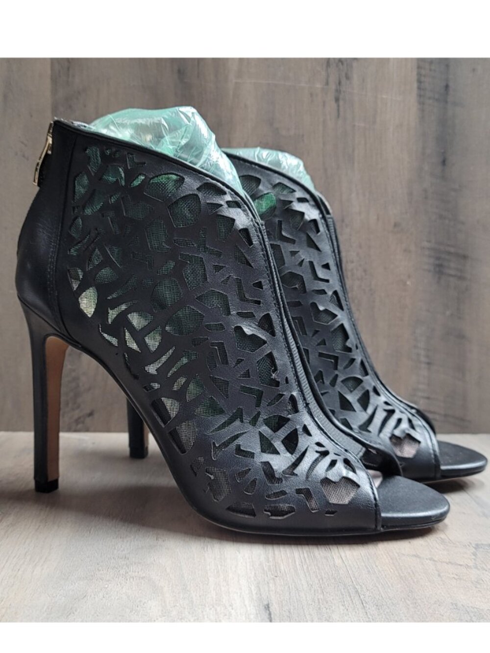 Vince Camuto Kalista Black Peep Toe Laser Cut Booties Heels 5.5